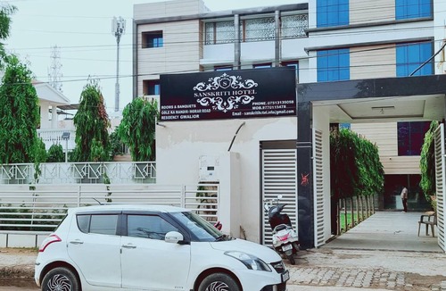 Gwalior Hotel | 220 m² Hotel ∙ 3 guests