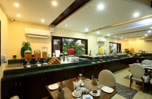 Mahipalpur Extension Hotel | 220 m² Hotel ∙ 2 bedrooms ∙ 4 guests