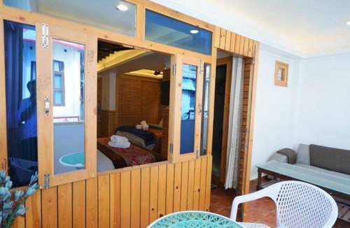 Dharamshala Apartment | 23 m² Serviced apartment ∙ 5 guests