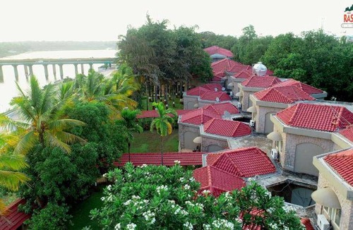 Silvassa Resort | 28 m² Resort ∙ 3 guests