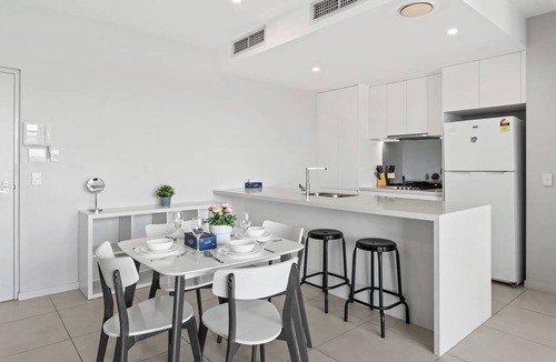 Macgregor Apartment | 2Bedroom Apartment Balcony Close to the City