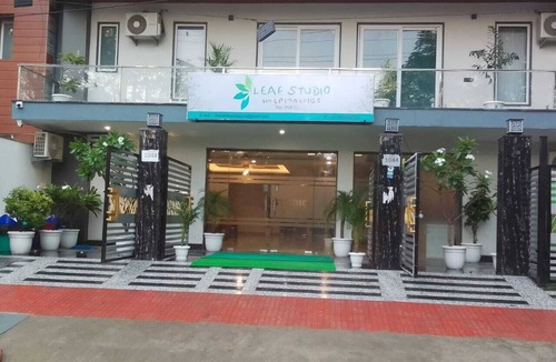 Gurugram Apartment | 3 Bedroom with Terrace for Party/Events in Gurgaon