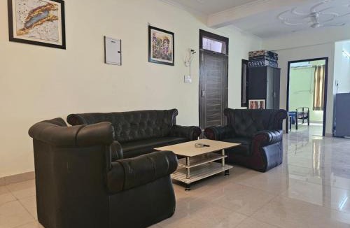 Alambagh Apartment | 3 BHK in Krishna Nagar Lucknow LKO 401 L