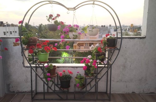 Jeevan Bima Nagar House | 321 m² House ∙ 6 bedrooms ∙ 2 guests