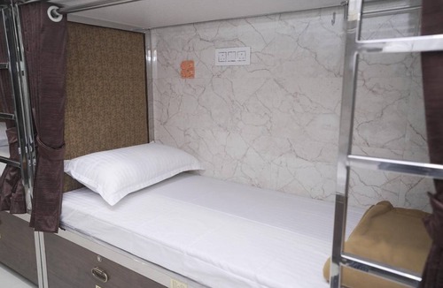 Malad West Hostel | 36 m² Hostel ∙ 1 guest