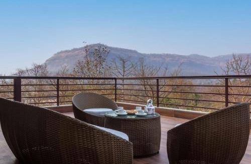 Lonavala Villa | 372 m² Villa ∙ 4 bedrooms ∙ 12 guests