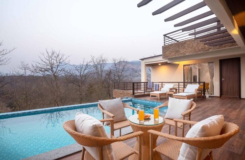 Lonavala Villa | 372 m² Villa ∙ 4 bedrooms ∙ 12 guests