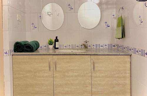Bengaluru Apartment | 3BHK Glam Apt Full Furnished Greendale