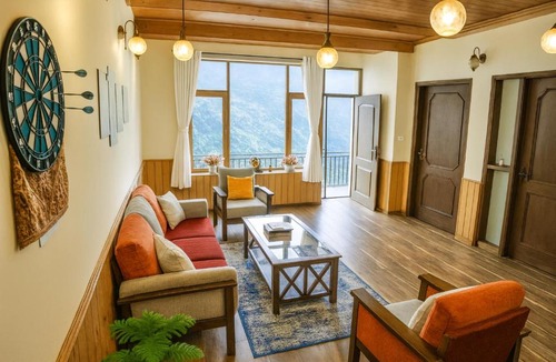 Manali Hotel | 4 Bedroom Luxury Bungalow In Manali With Beautiful Scenic Mountain & Orchard View - #Private Bungalow #Premium Big rooms #Parking #Guest Preferred