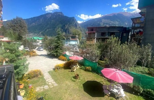 Manali Villa | 4 BHK CEDAR VILLA-Bonfire-BBQ-Garden-Kitchennn