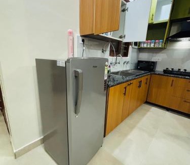 Kharar Apartment | 4BHK Luxury Villa In Mohali - Stay Royal