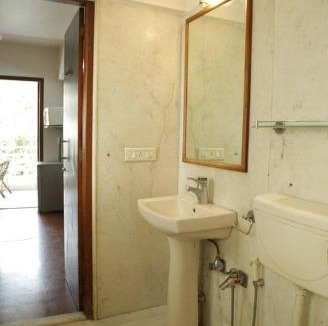 Koregaon Park House | 5 min walk to osho resort , kp7