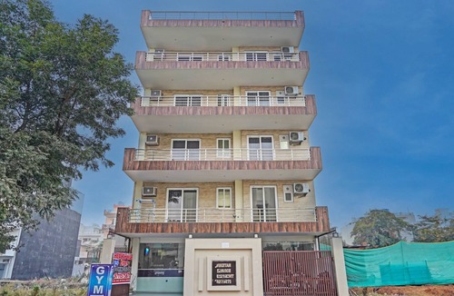 Gurugram Apartment | 5 minutes to the medanta hospital and 10 minutes from Millennium city center