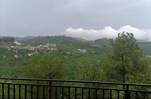 Dharampur Bed & Breakfast | 50 m² Bed and breakfast ∙ 6 guests