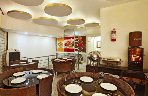 Mahipalpur House | 50 m² Motel ∙ 4 guests