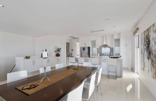 Middleton House | 52 Esplanade - Luxury - Seafront - Wi-Fi