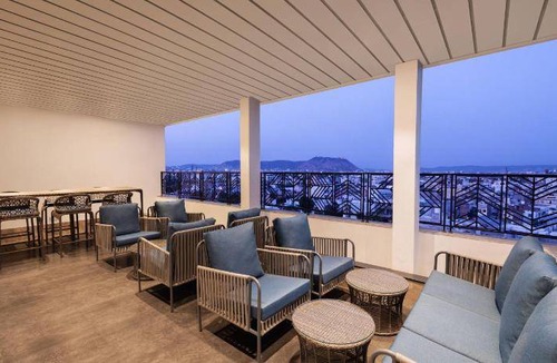 Bani Park Hotel | 56 m² Hotel ∙ 127 guests