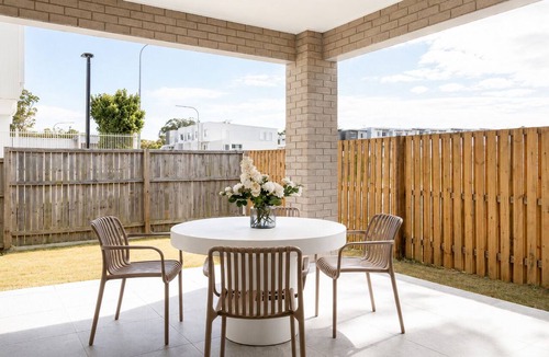Rochedale House | 5BR Executive Retreat in Rochedale | Perfect for families