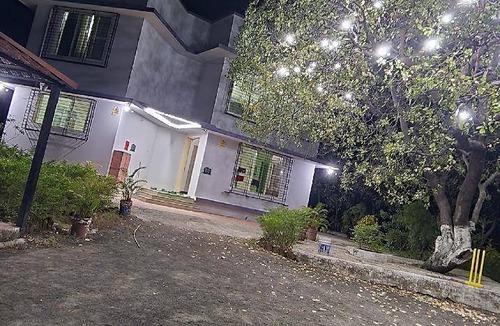 Ulhasnagar Villa | 800 m² Villa ∙ 3 bedrooms ∙ 26 guests