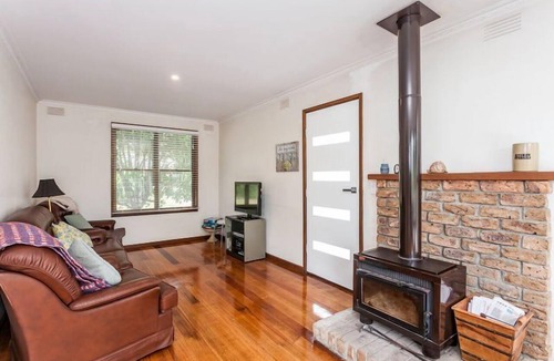 Anglesea House | 9 Ingram Road