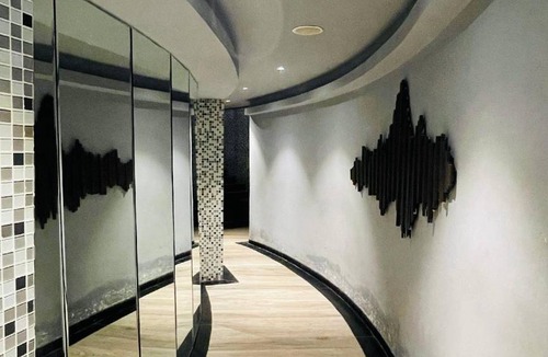 Dumas Apartment | 93 m² Apartment ∙ 2 bedrooms ∙ 4 guests