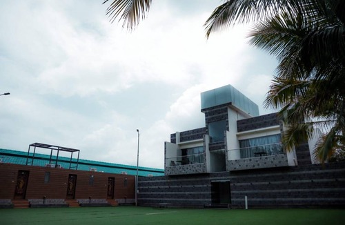 Nashik Resort | 93 m² Resort ∙ 5 guests