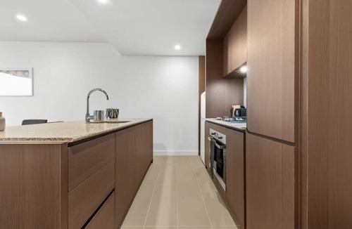 Carlton South Apartment | A Cozy Apt, Only a 5-min Walk to Victoria Market