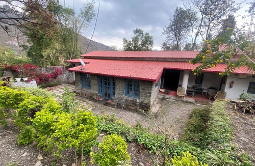 Smanora Range House | A heritage British bungalow beautifully restored as a homestay near Nainital.