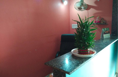 Agartala Hotel | A India Guest House AC Deluxe Room