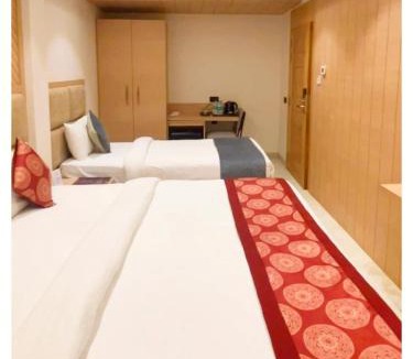 Bilaspur House | A Luxury Hotel S-A-R-C Palace ! near All Main Places ! Fully Air Conditioned Premium Family Rooms - with Free Wi-Fi, Parking, Restaurant & Room Service Availability