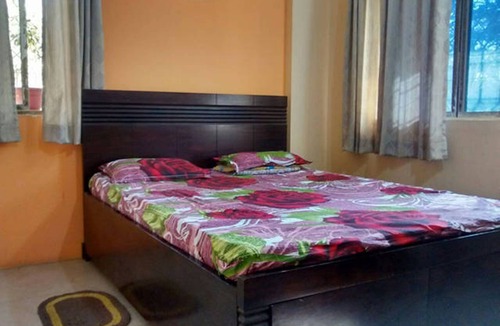 Kopar Khairane Bed & Breakfast | A room for those who roam :)