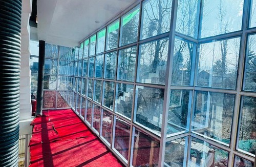 Srinagar House | Aadil Playing Guest House Near Gulmarg, Tangmarg