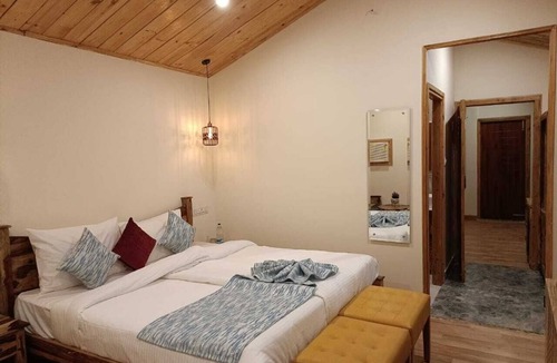 Shimla Hotel | Aaroham Resorts Shimla