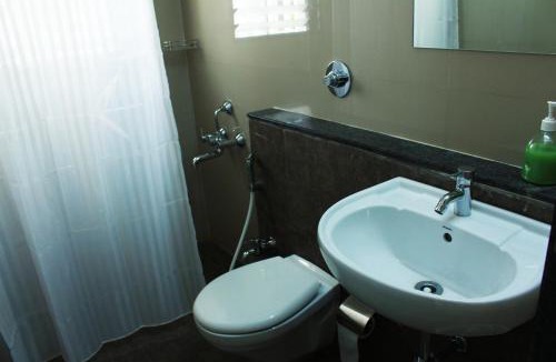 Nashik Bed & Breakfast | Aashiyana Inn