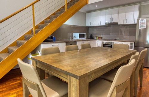 Broadwater House | Absolute Beachfront Villa – Best Views in Cape View Resort