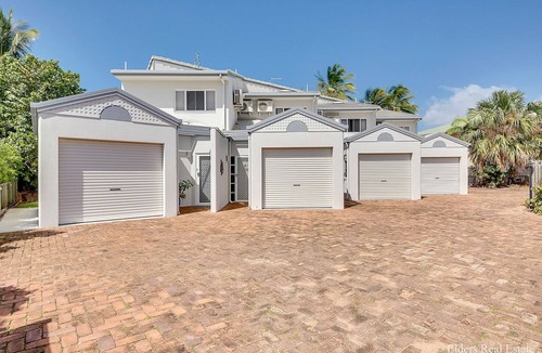 Yeppoon Apartment | Absolute Beachfront Townhouse