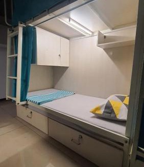 Zirakpur Hostel | Abuzz Oxfordcaps CCC Zirakpur, Chandigarh