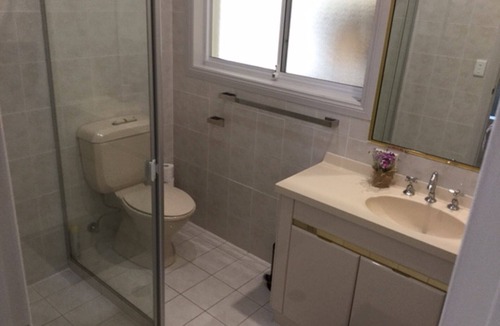 Cornubia House | Accommodation for 2 Guests between Brisbane and Gold Coast