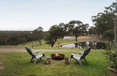 Kangaroo Ground House | Acre Away by Tiny Away