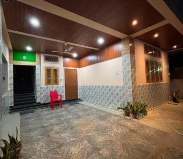 Khanapara Apartment | Advika Homestay