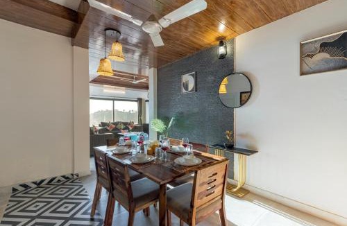 Mussoorie Villa | Alaya Stays Evara - 2 BHK Hilltop Hideaway With Balcony, Fireplace & Scenic Views