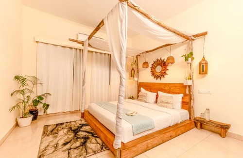 Bhiwadi Villa | Alaya Stays Luxe FarmAcre Pet-friendly 4-BHK Villa With Private Pool, Garden & Terrace