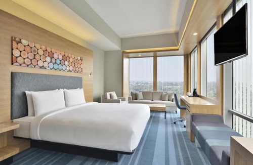 Aerocity Hotel | Aloft by Marriott New Delhi Aerocity