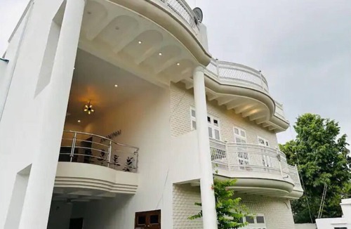 Gwalior Apartment | Anandmai Ghar, Gwaliorn