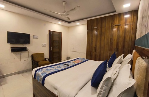 Kaushambi Hotel | Angel Pink Residency