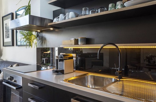Geelong Apartment | Apartment -Central Geelong Heritage Modern Luxury with sunny private Courtyard!