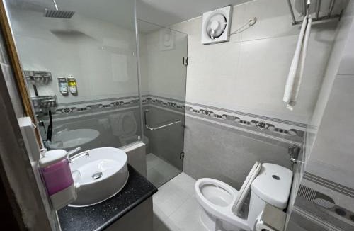Dhaka Apartment | Apartment in Motijheel, Naya Paltan, VIP main Road