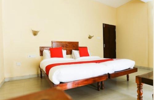 Kovalam Hotel | Apna Punjabi Dhaba International Hotel