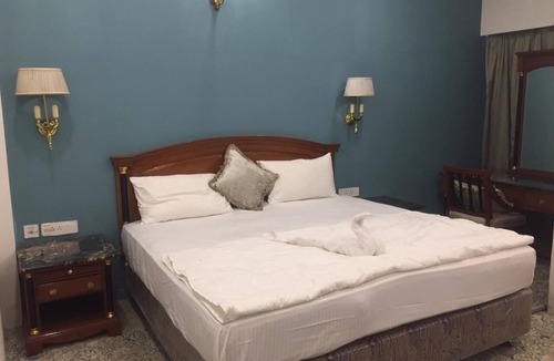 Gurugram Hotel | Aravali Greens