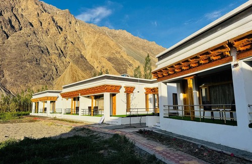 Hundur Resort | Arhat resort